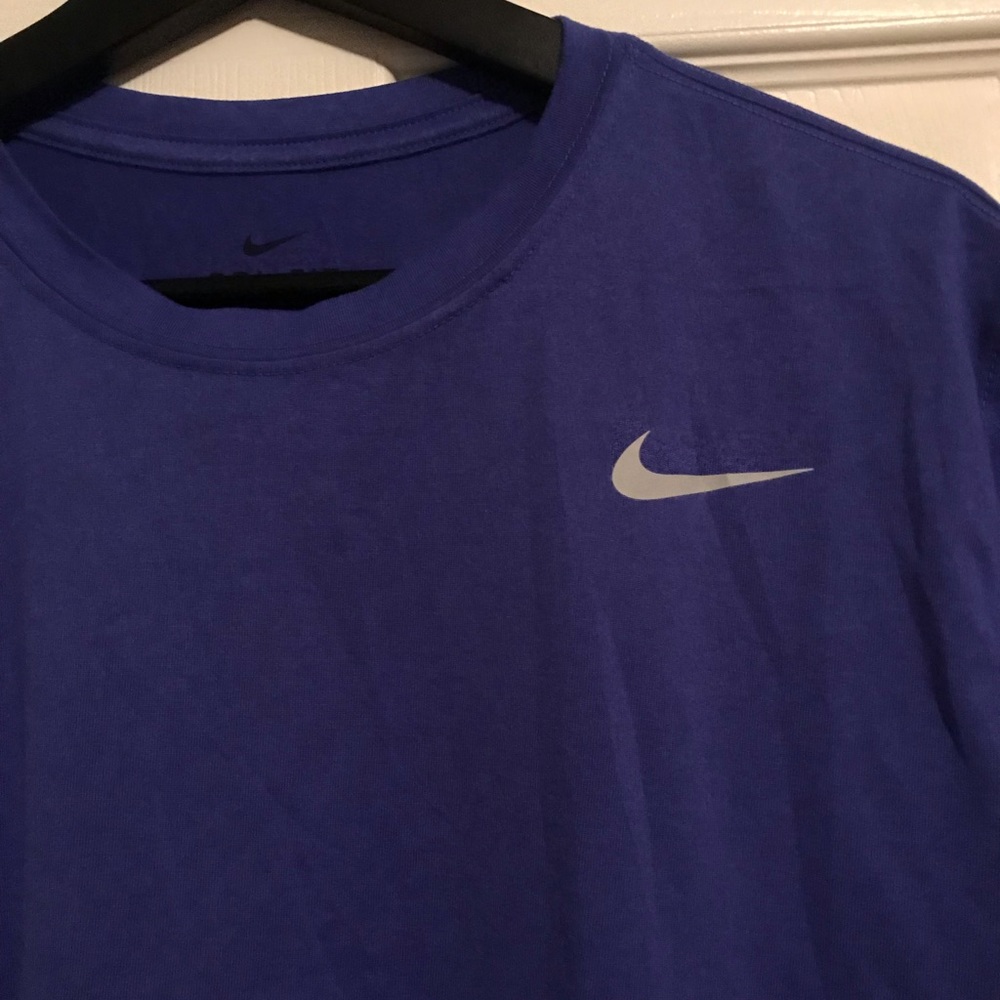 Men’s large blue Nike dri fit shirt